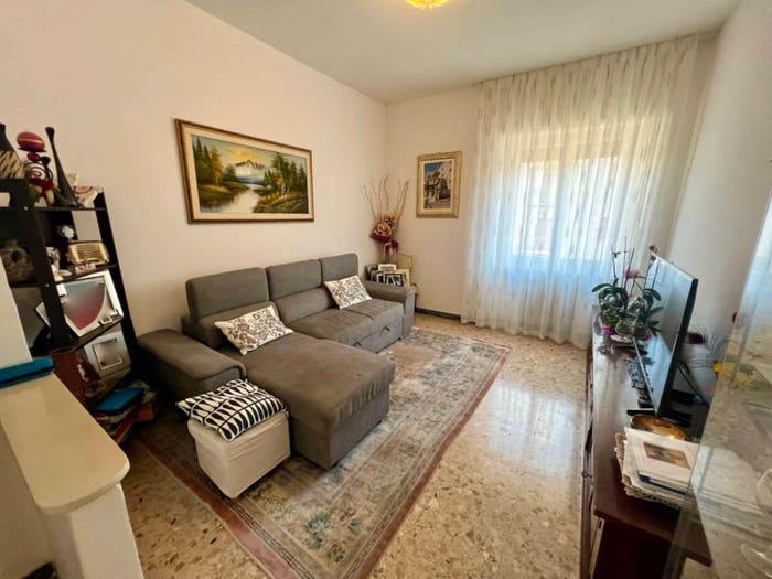 Appartamento con 6 locali in vendita in VIALE XIII LUGLIO, Centro, Fabriano