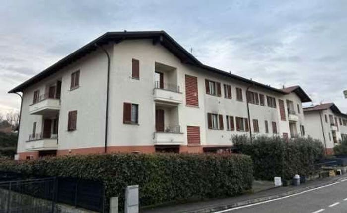Appartamento quadrilocale in vendita in via Papa Giovanni Paolo II, Lomazzo
