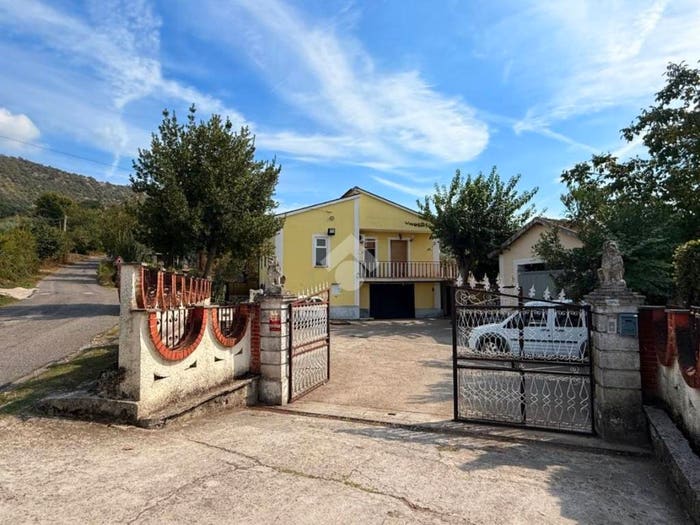 Casa con 6 locali in vendita in VIA MADONNA DI TUFANO, Tufano, Anagni
