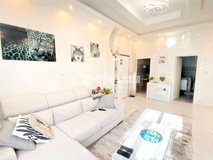 Appartamento quadrilocale in vendita in Via Giovanni Francesco Barbieri, Bolognina, Bologna