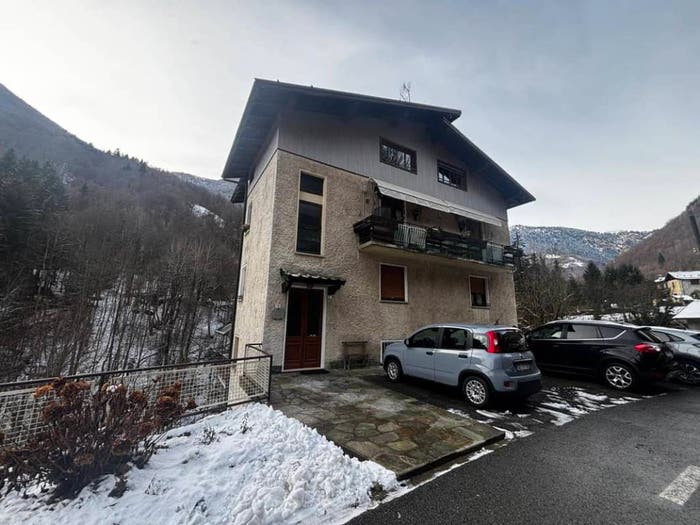 Appartamento quadrilocale in vendita in Via Roma, Boccioleto