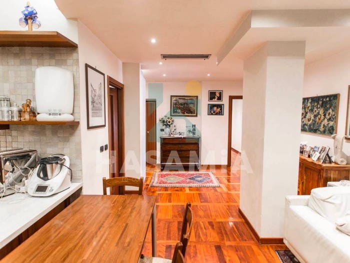 Appartamento con 5 locali in vendita in Via della Maddalena, Centro Storico, Piacenza