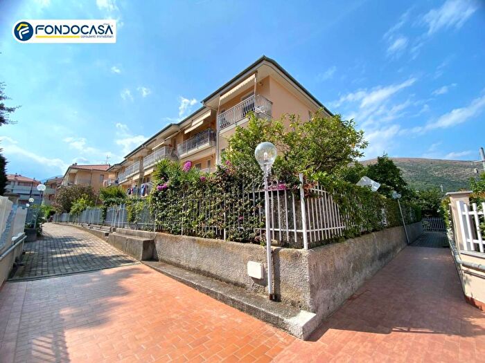 Appartamento bilocale in vendita in Via Magnone, Centro, Ceriale