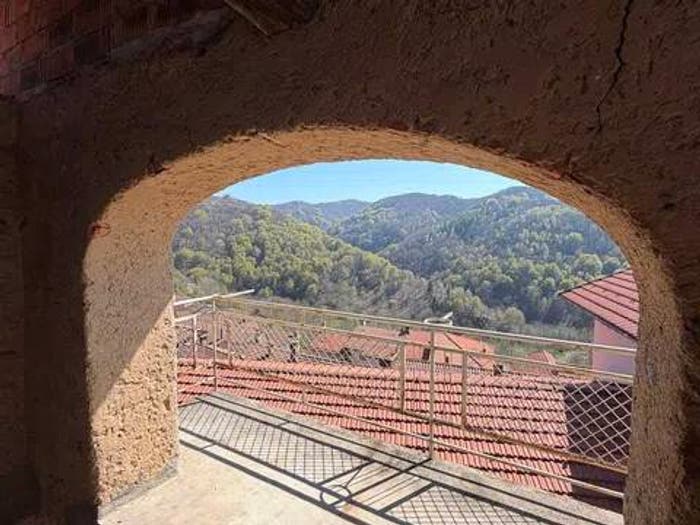 Casa con 5 locali in vendita in Armeno