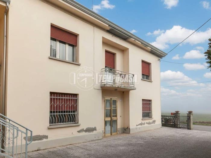 Casa quadrilocale in vendita in Via L Romagnoli, Galeazza, Crevalcore