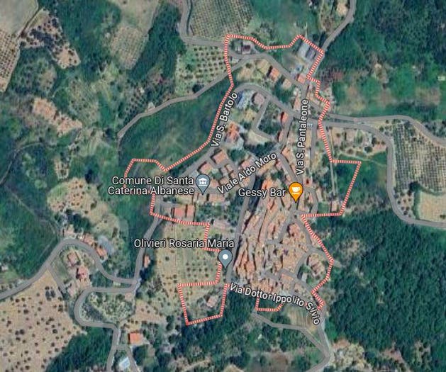 Casa in vendita in Circonvallazione Giardino, Centro, Santa Caterina Albanese