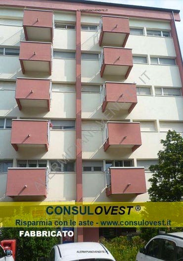Appartamento quadrilocale in vendita in Via Giuseppe Di Vittorio, Centro, Locate di Triulzi