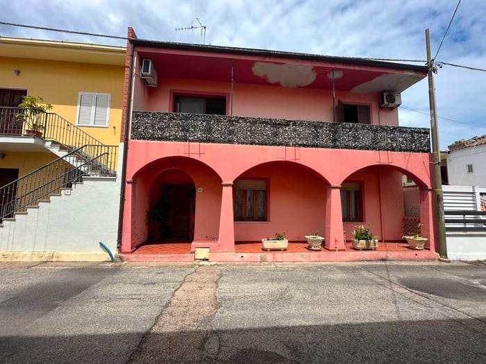Appartamento trilocale in vendita in Via Alexander Fleming, Centro, Tortolì