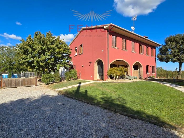 Casa quadrilocale in vendita in Via Schiavonesca, Campi Longhi, Montebelluna