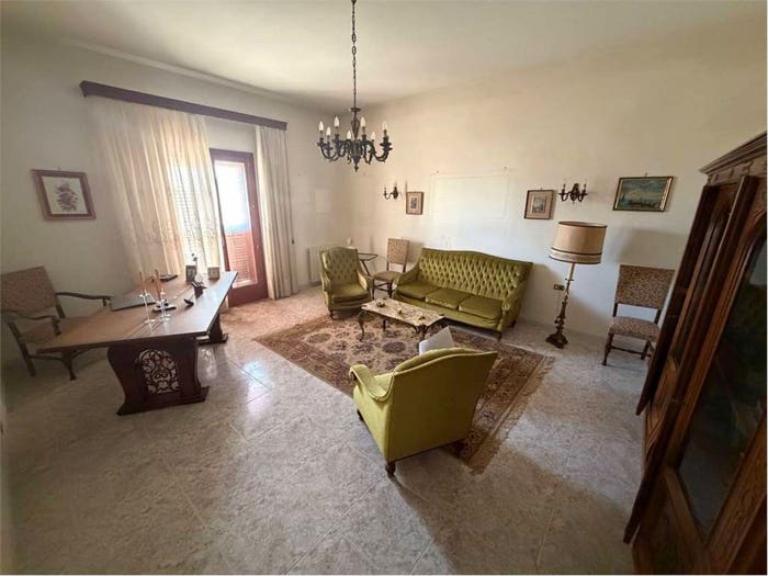 Appartamento con 6 locali in vendita in Piazza Porta Palermo, Centro Storico, Mazara del Vallo