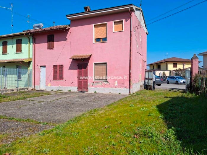 Casa quadrilocale in vendita in Centro, Genivolta