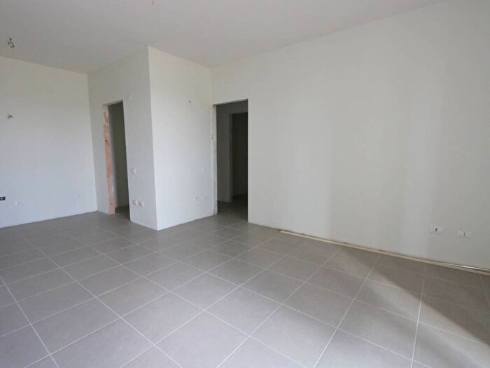 Appartamento trilocale in vendita in Via del Crocicchio, Santa Lucia La Borra, Pontedera