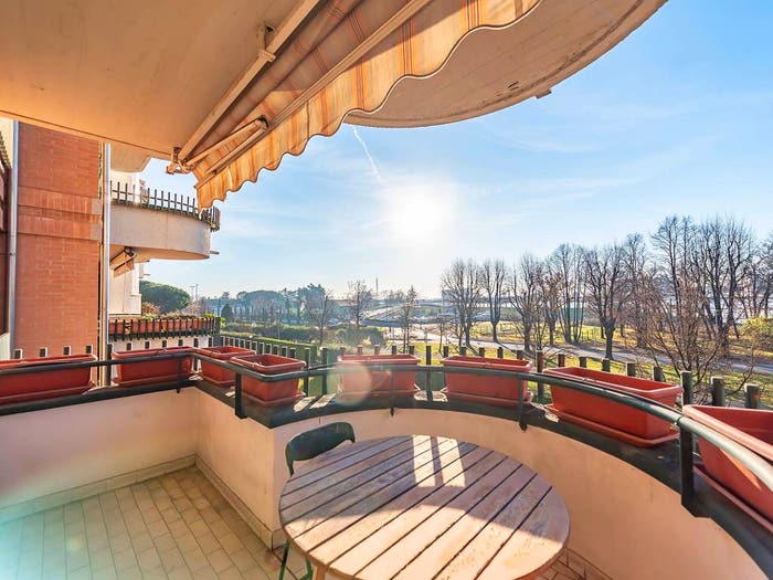 Appartamento quadrilocale in vendita in Viale Rimembranze, Centro, Lainate
