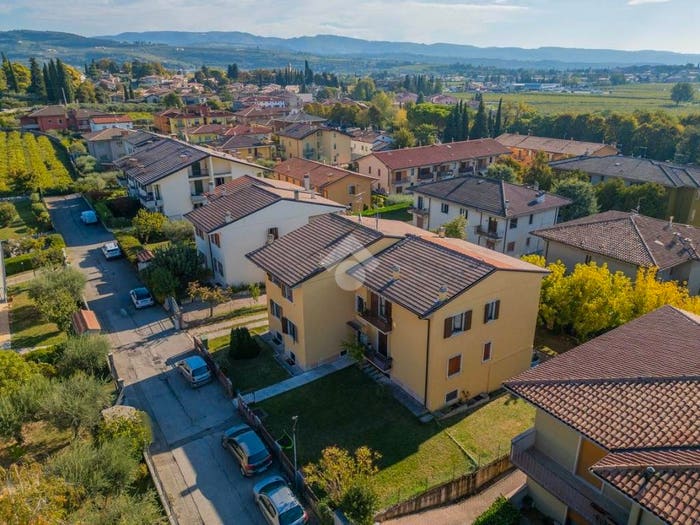 Appartamento quadrilocale in vendita in Via Stazione, Gargagnago San Giorgio di Valpolicella, Sant'Ambrogio di Valpolicella