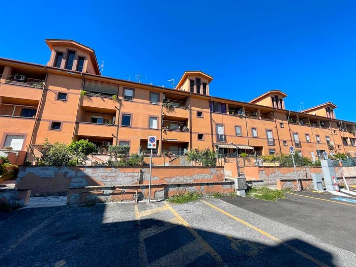 Appartamento trilocale in vendita in Via Antonio Gramsci, Centro, Anguillara Sabazia