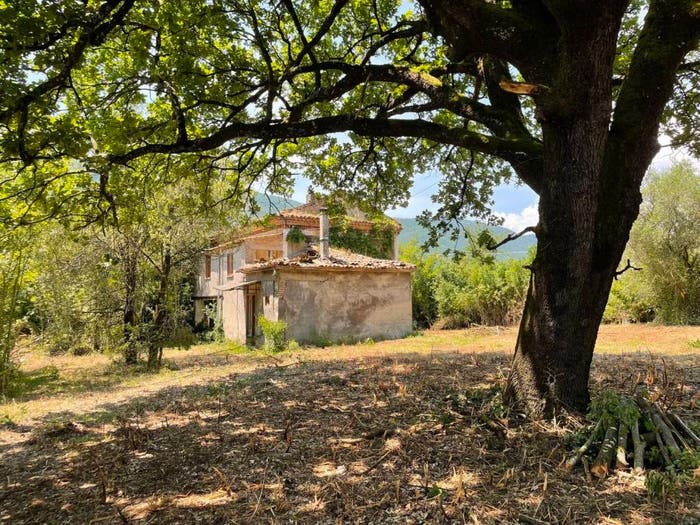 Casa con 6 locali in vendita in Via Farneta, Castro dei Volsci