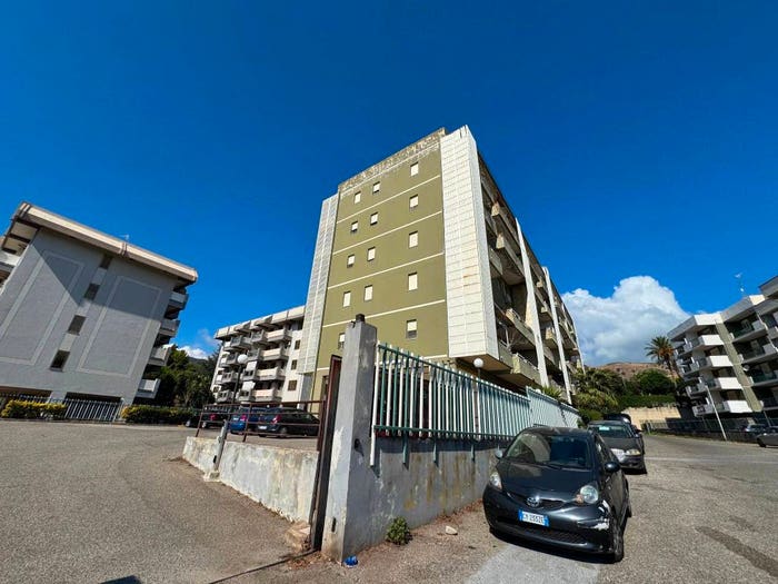 Appartamento quadrilocale in vendita in Contrada Cianciolo, Tremestieri Pistunina, Messina