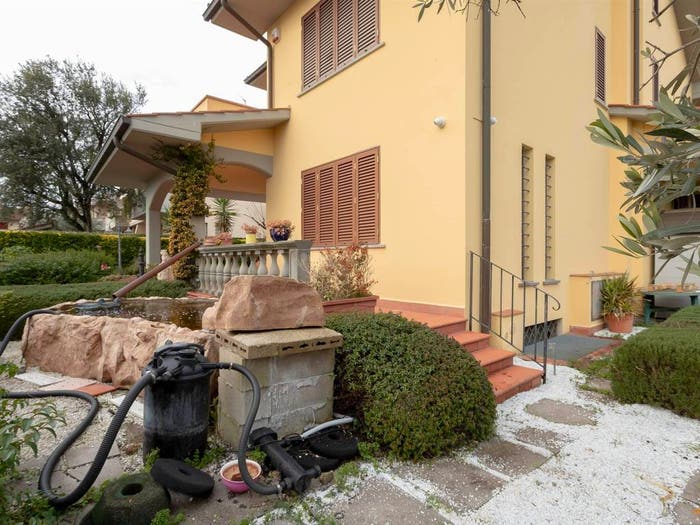 Casa con 6 locali in vendita in via Filippo Brunelleschi, Centro, Poggio a Caiano