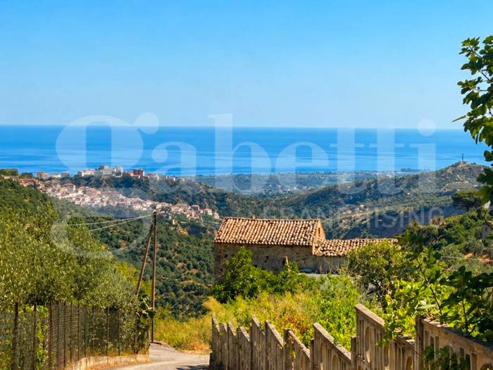Casa trilocale in vendita in CONTRADA CROCICCHIA SNC, CoriglianoRossano
