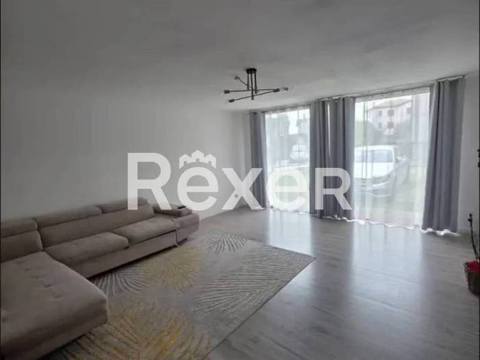 Casa con 6 locali in vendita in Via Piave, Centro, Carmignano di Brenta
