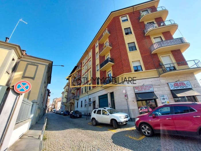Appartamento quadrilocale in vendita in Via Guttuari, Stazione, Asti