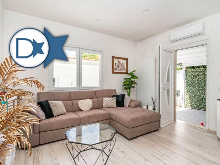 Casa con 18 locali in vendita in Via Giuseppe Viner a, Forte Dei Marmi