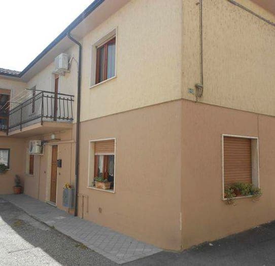 Casa quadrilocale in vendita in Alta Val Tidone