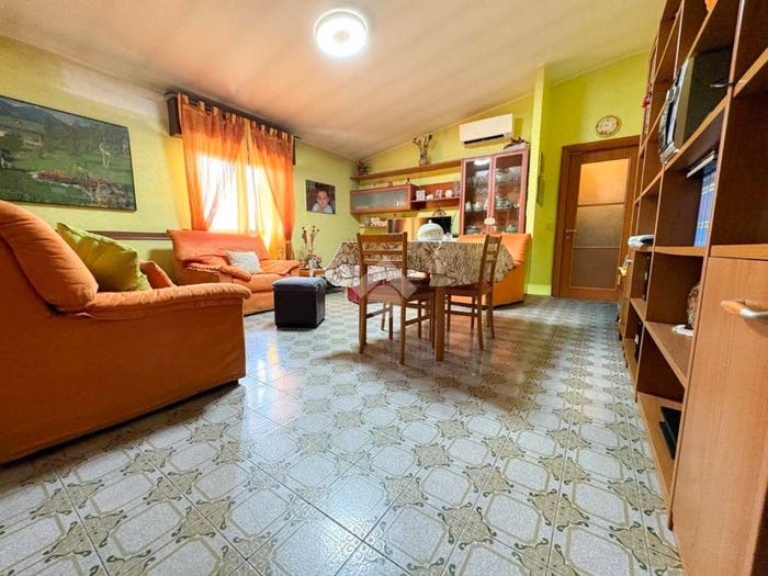 Appartamento trilocale in vendita in Via Roma, Centro, Pompiano