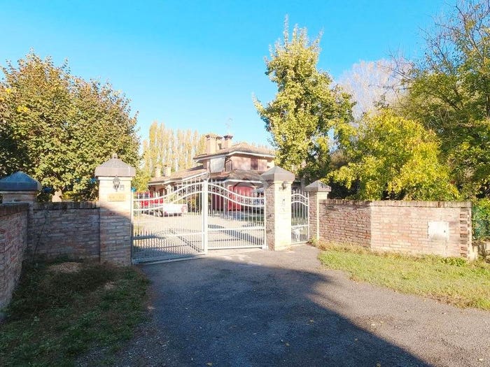 Casa con 6 locali in vendita in via Primaria, Castello d'Argile