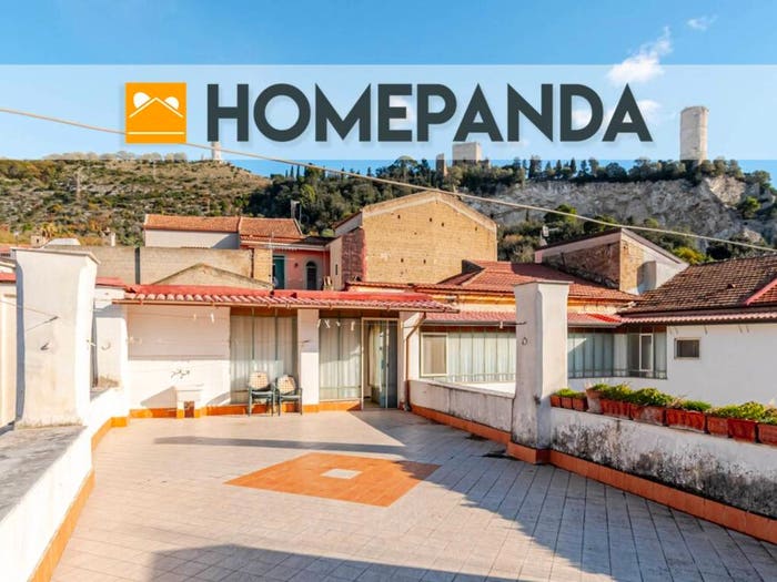 Appartamento con 6 locali in vendita in Via Santacroce, Centro, Maddaloni