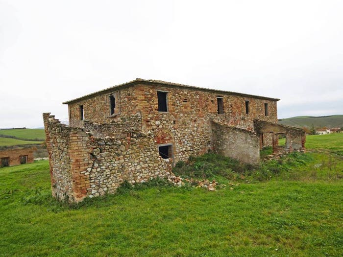 Casa con 5 locali in vendita in Via M G Giacomelli, San Giovanni, Lajatico