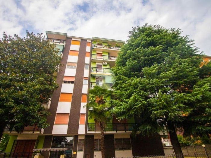 Appartamento trilocale in vendita in Via Bartolomeo Cabella, Centro, Garbagnate Milanese