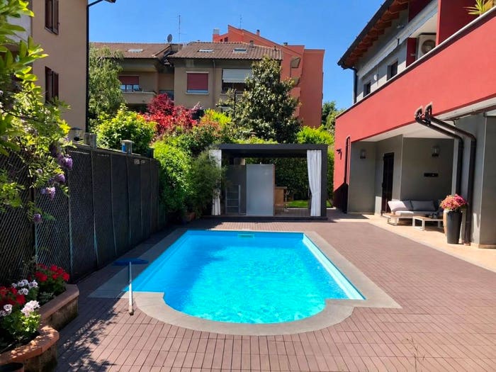 Appartamento con 6 locali in vendita in Cazzaniga Ospedale, Monza