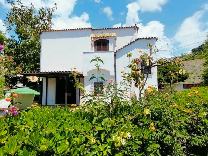 Casa con 6 locali in vendita in Viale del Boschetto, Cetraro Marina, Cetraro