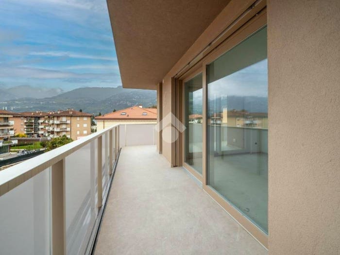 Casa quadrilocale in vendita in Via Filzi, Centro, Arco