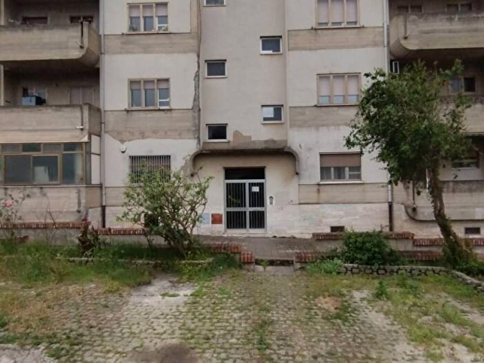 Appartamento con 5 locali in vendita in Piazza Castelfidardo, Fortuna Corvo, Catanzaro