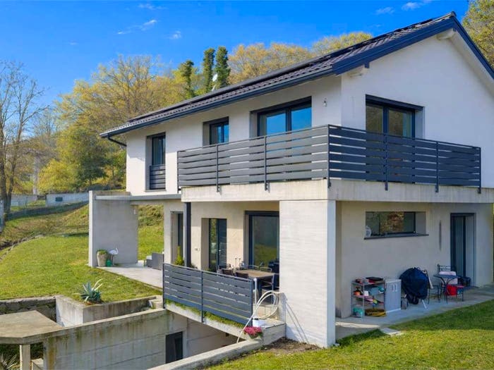 Casa con 5 locali in vendita in Castello Cabiaglio