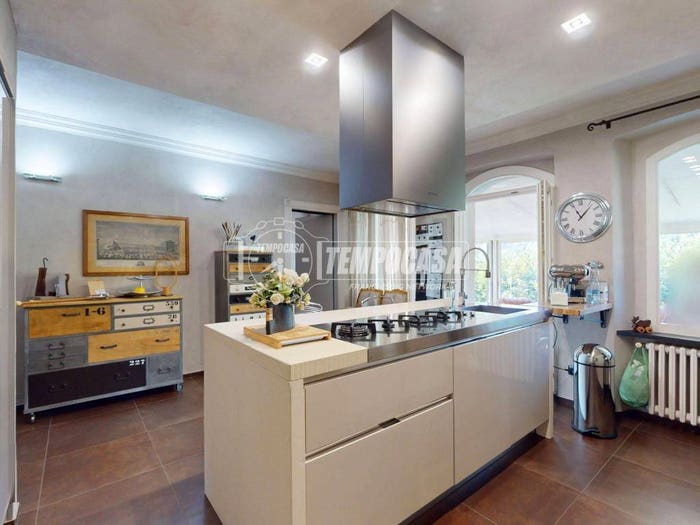 Casa con 5 locali in vendita in Strada Fontana Operti, Centro, Bra