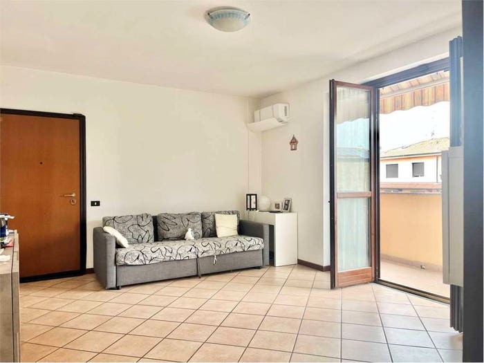 Appartamento trilocale in vendita in via marconi, Centro, Ceriano Laghetto
