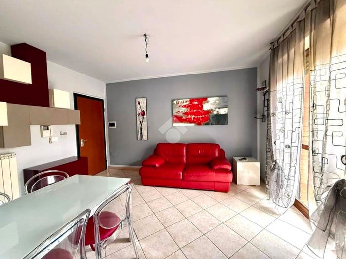 Appartamento trilocale in vendita in Strada Carignano, Mercato Santa Maria, Moncalieri