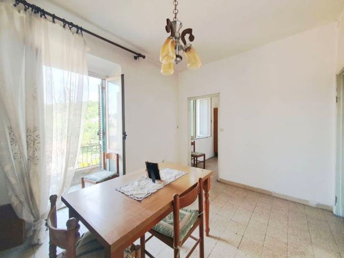 Appartamento trilocale in vendita in Via Onanese SNC, Acquapendente