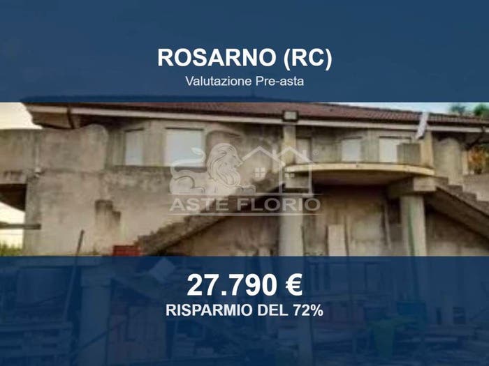 Appartamento con 6 locali in vendita in Via Demostene snc, Centro, Rosarno