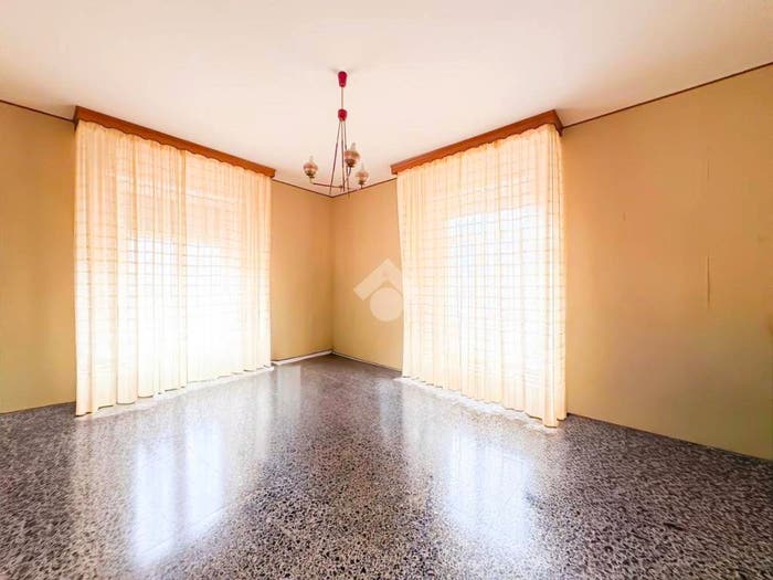 Appartamento con 5 locali in vendita in Via Sassari, Mercede Calabona, Alghero