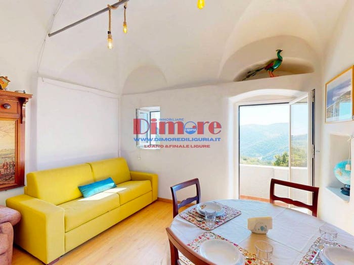 Appartamento bilocale in vendita in Piazza San Bartolomeo, Gorra, Finale Ligure