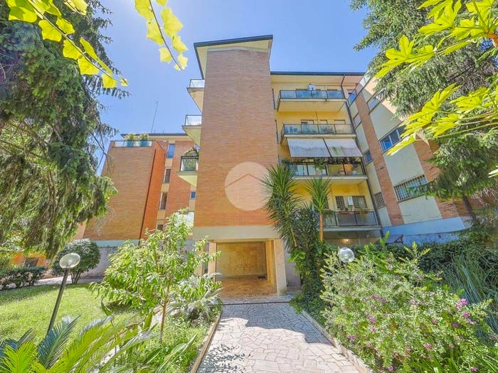Appartamento quadrilocale in vendita in Via della Mendola, Cortina d'Ampezzo, Roma