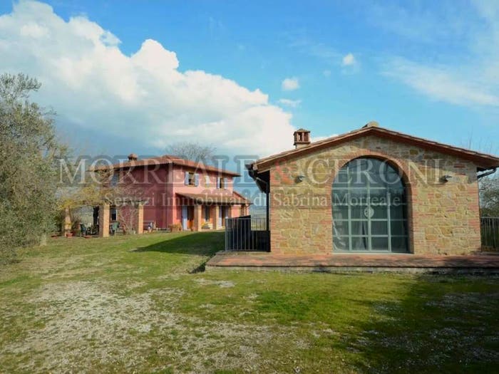 Casa con 6 locali in vendita in Catignano No Number, Gambassi Terme