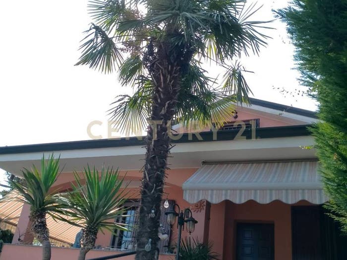 Casa con 5 locali in vendita in Via Fratelli Cervi, Rogorotto, Arluno