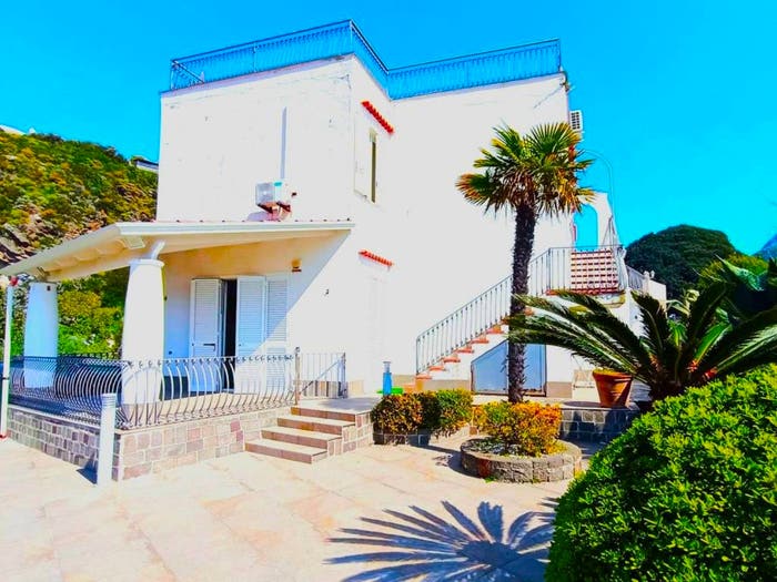 Casa con 6 locali in vendita in Via Francesco Calise, Centro, Forio