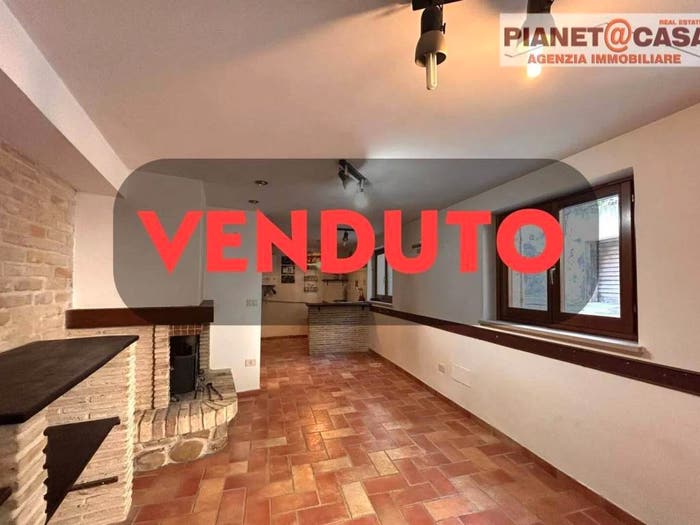 Casa quadrilocale in vendita in Via Cipolletti, Centro, Offida