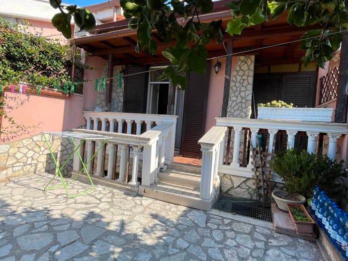 Casa quadrilocale in vendita in Viale Po, Tor San Lorenzo Nuova California, Ardea